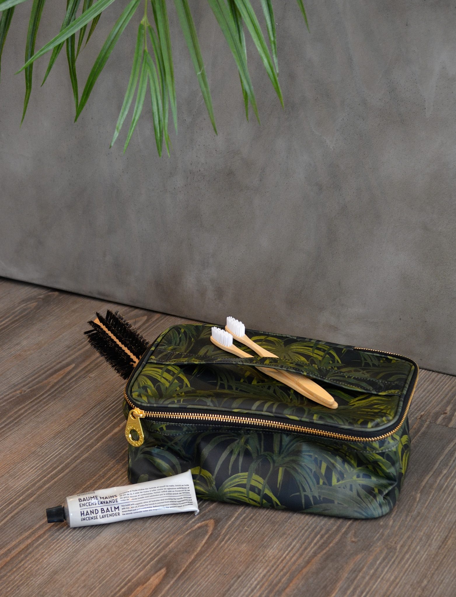 Cosmetic bag - Palm Midnight, Large Sminkeveske - Palmeral midnight/green