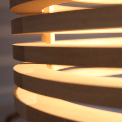 b_Lysspill02 Lysspill pendel - Heltre eik