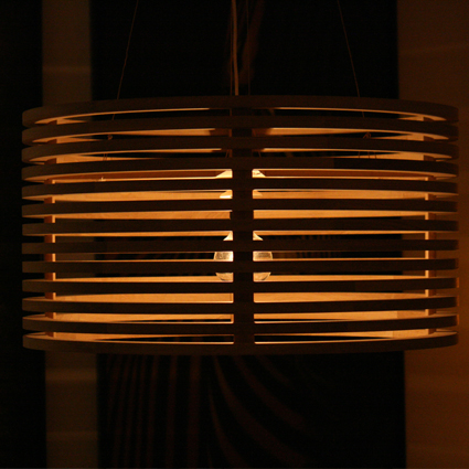 b_Lysspill04 Lysspill pendel - Heltre eik