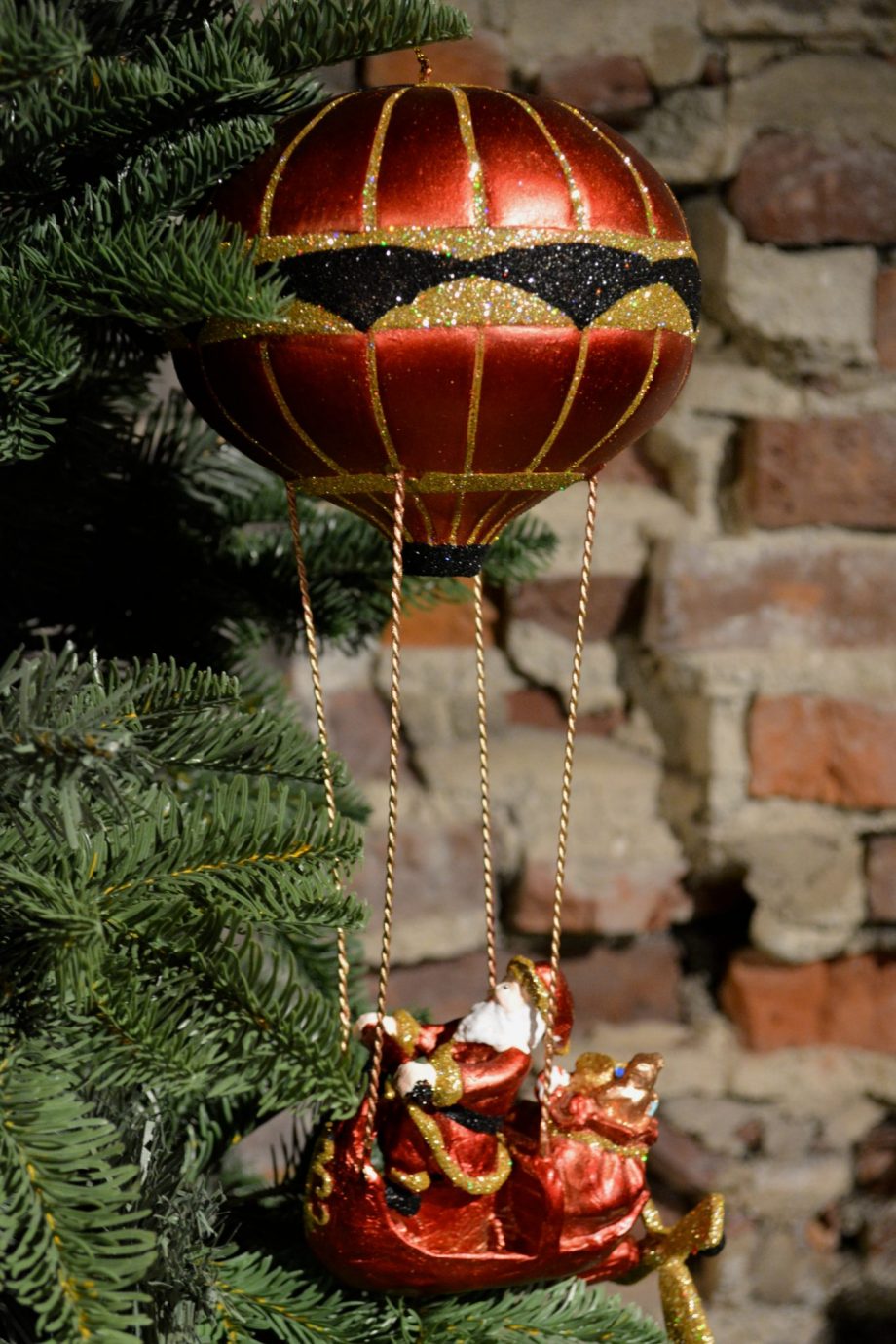 DSC 0700 920x1380 - Luftballong - Flyvende julenisse