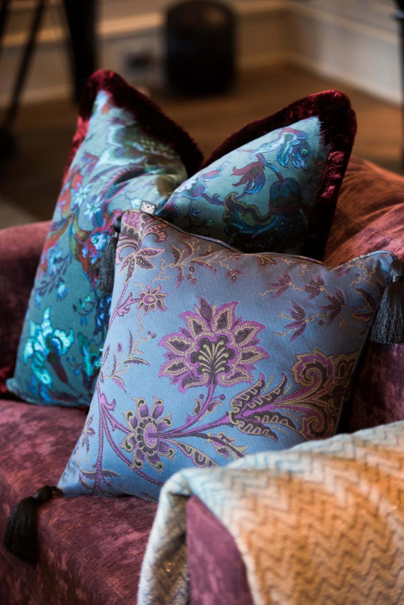 4-magento Pute - Indienne Jacquar cobalt, House of Hackney