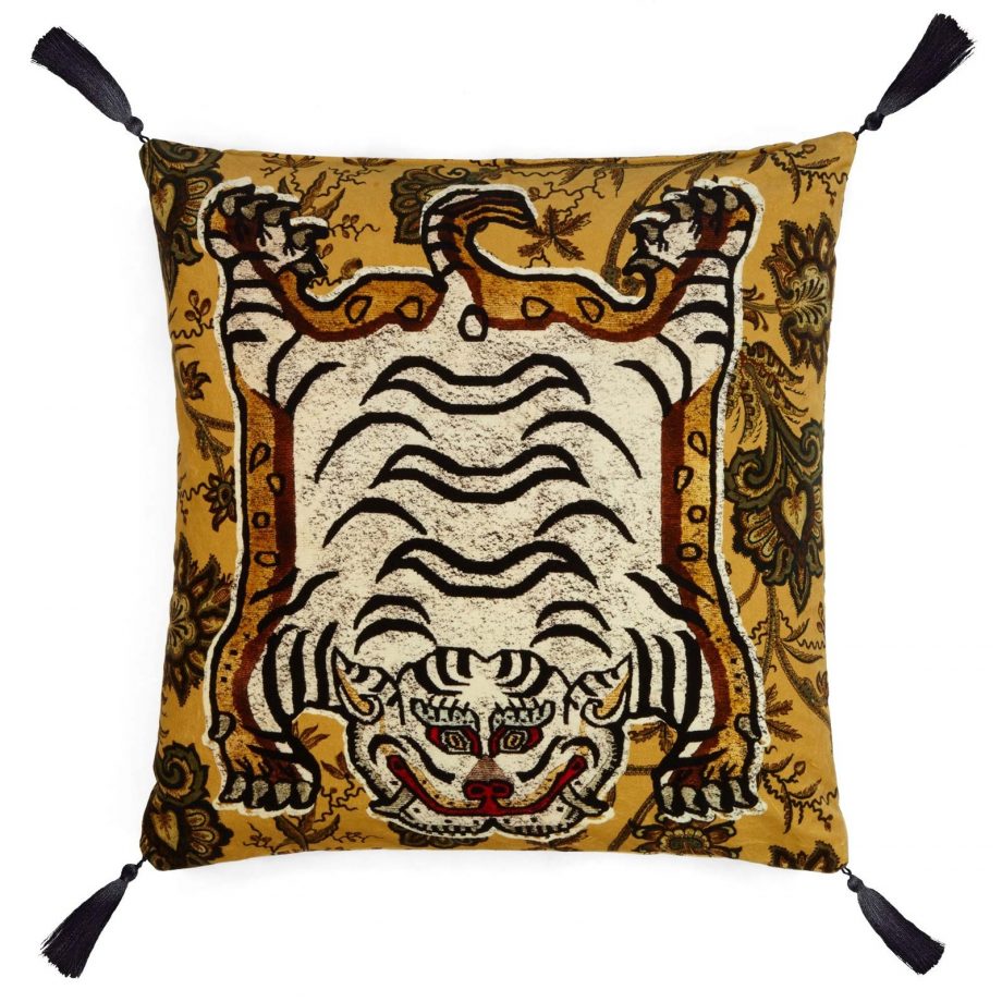 tigris large velvet tassel cushion indienne ochre 1 920x920 - Pute - Tigris, Velvet - House of Hackney