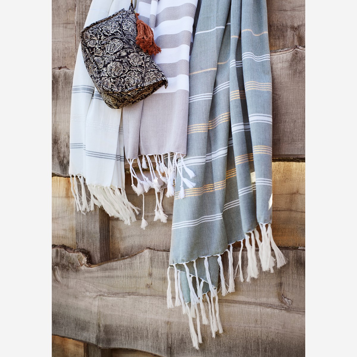 Håndkle "striped" grønn - 100x180 cm Håndkle "striped" grønn - 100x180 cm