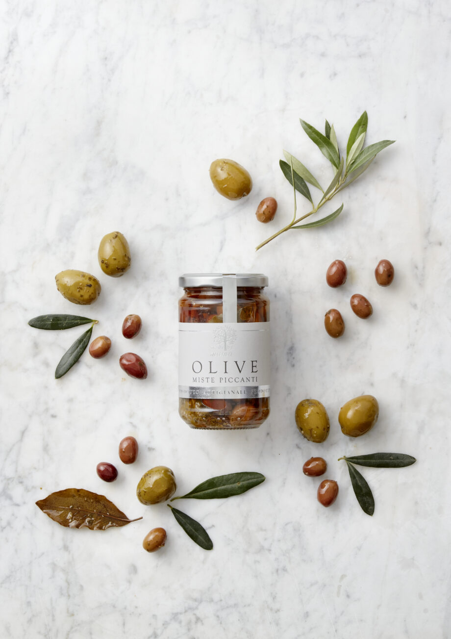 Blandede oliven miljo 02 2020 08 HiRes 920x1303 - Oliven - Mix piccante 280 gram