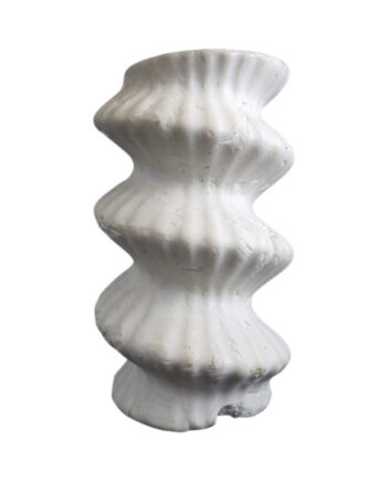 PB191824 600x800 1 350x435 - Vase "Spiral"