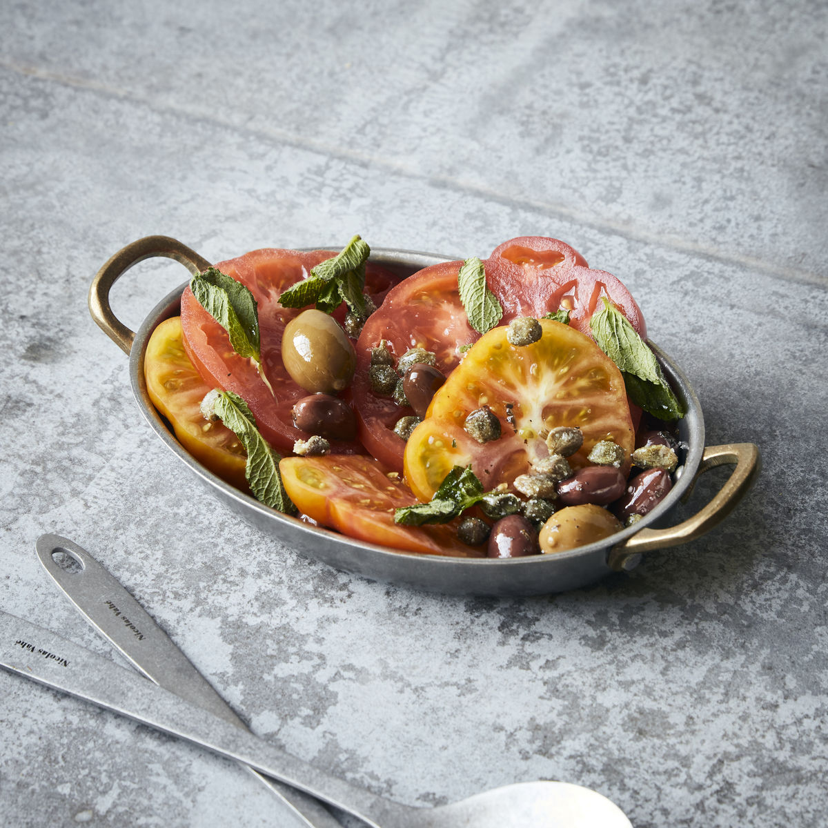 Pan "Presentation" Pan "Presentation"