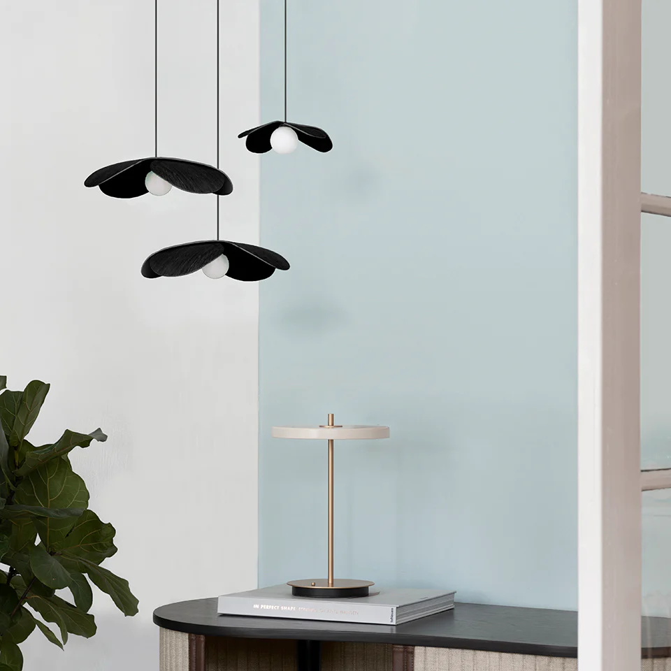 Umage - Taklampe Forget Me Not, Black oak