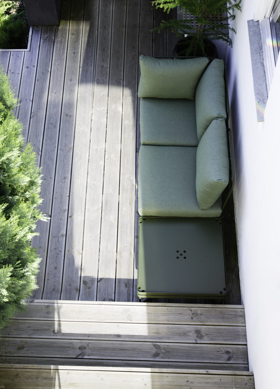 S Outdoor Sofa Bris DeepOlive 07 920x1276 - Ygg & Lyng - Bris loungebord, Deep Olive