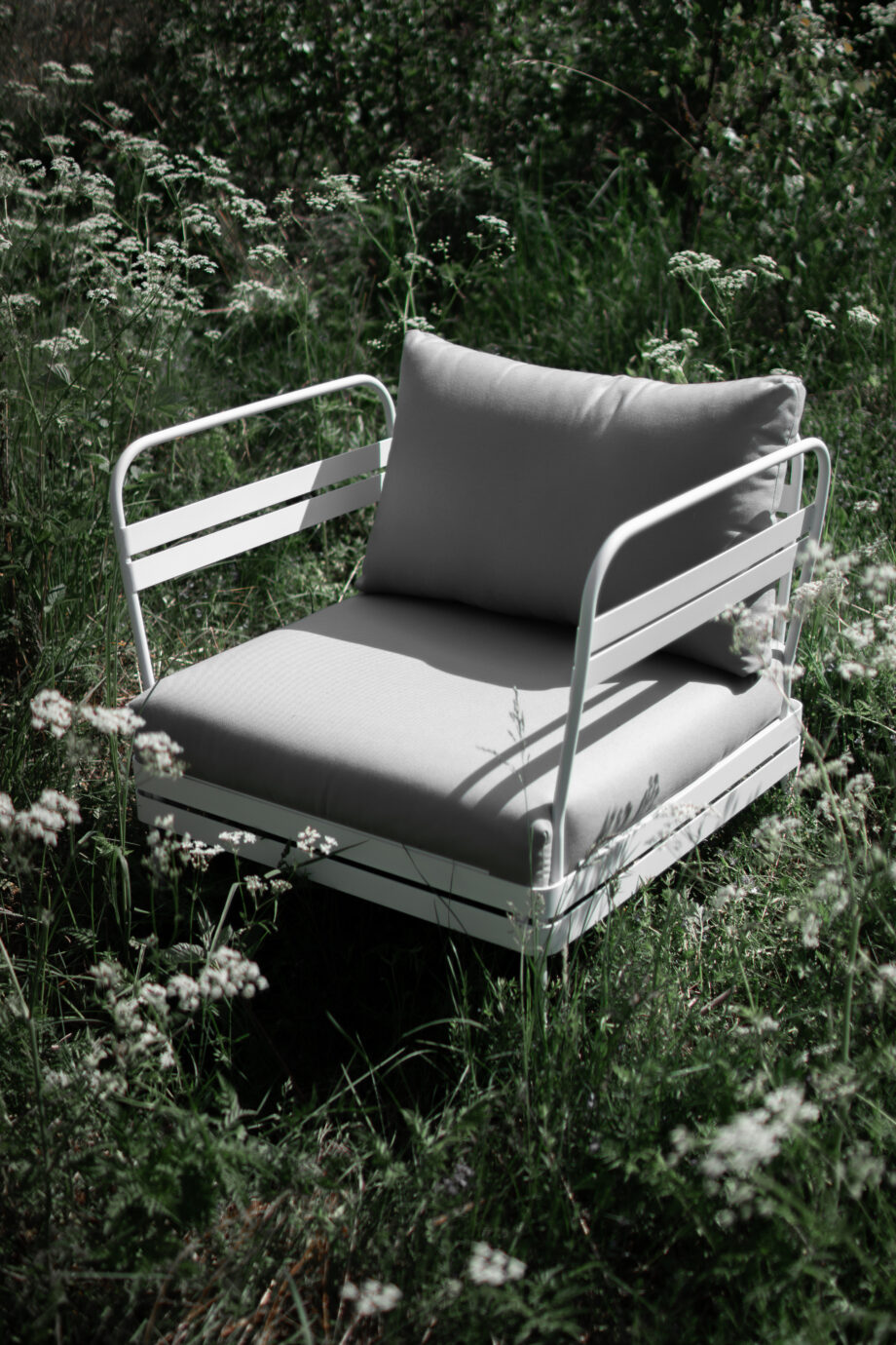 S Outdoor Sofa Bris H 35 920x1380 - Ygg & Lyng - Bris stol, White
