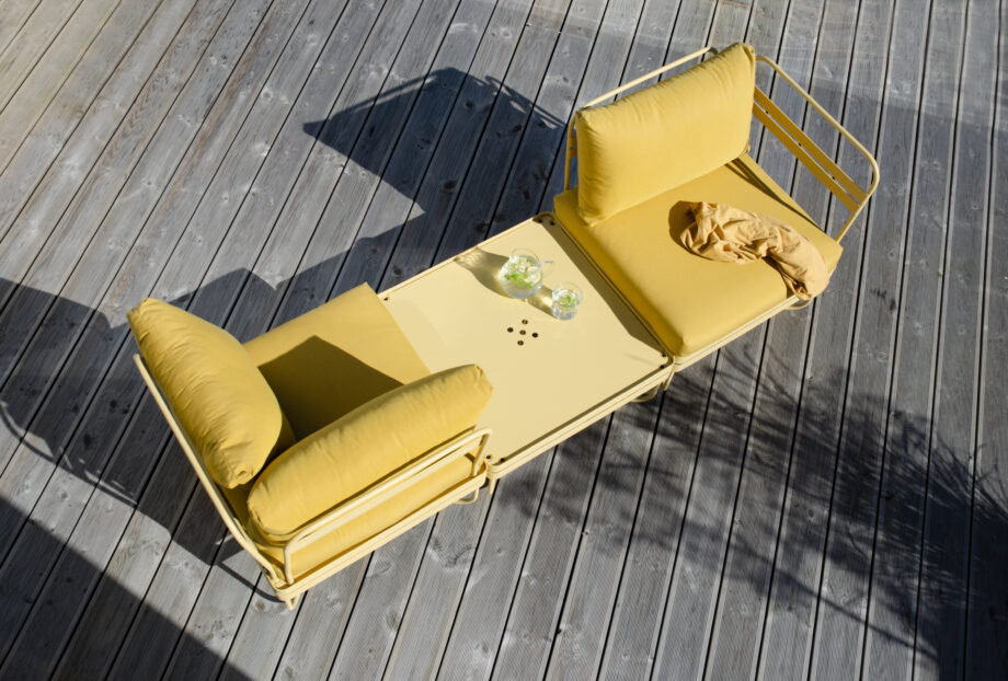 S Outdoor Sofa Bris SummerYellow 02 920x622 - Ygg & Lyng  - Bris modulsofa, Summer Yellow
